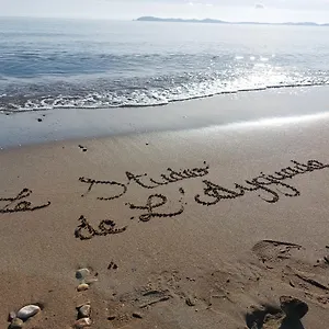 https://le-studio-de-layguade-plage-100-m.fr-provencehotel.com